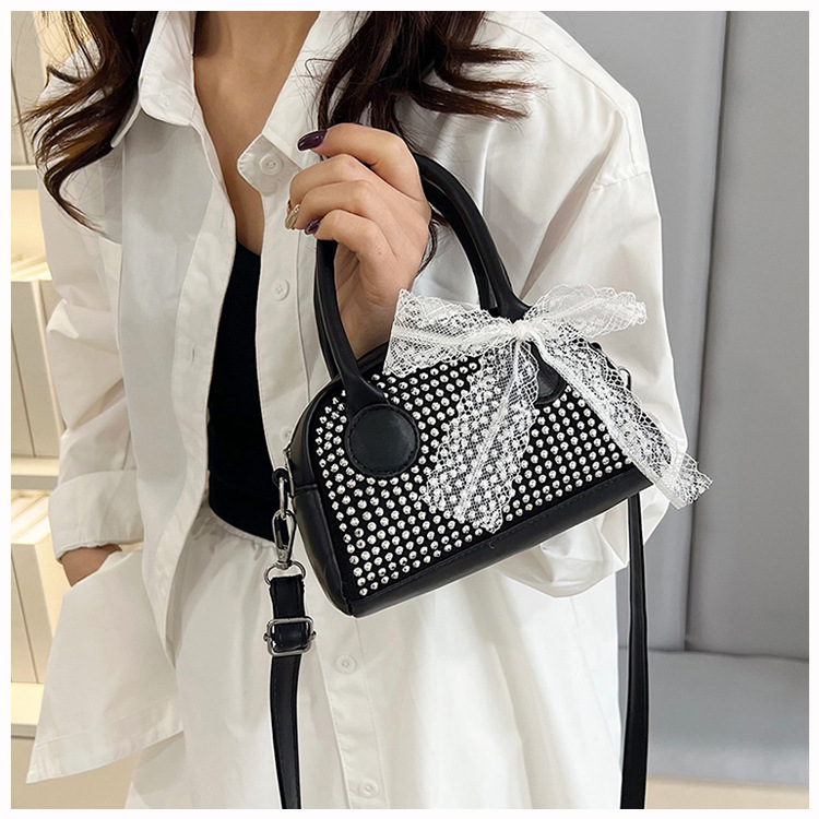 178g Weight Polyester Lining Material Sewing Thread Fashion Element Zipper Closure Type Single Shoulder Strap Strap Type Saddle Bag Bags Type Casual Occasion Pu Leather Material Bow Knot Pattern All Seasons Season Women's Gender Streetwear Style Square Shape Women's Pu Leather Bow Knot Streetwear Sewing Thread Square Zipper Saddle Bag 3