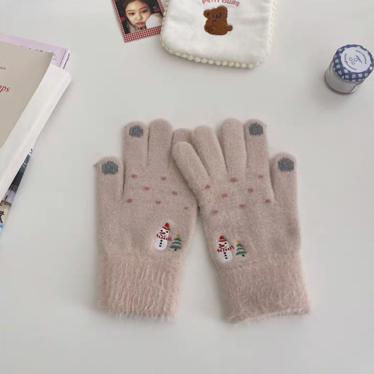 Estudiante a prueba de frío lana de punto a caballo cinco dedos Pantalla táctil de dibujos animados guantes calientes de invierno femenino engrosada linda pareja