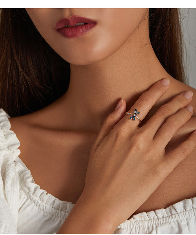 Adjustable Opening Ring