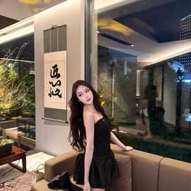 高版本「深圳南油」MIU系浅金抹胸吊带连衣裙年会婚礼轰趴高级感