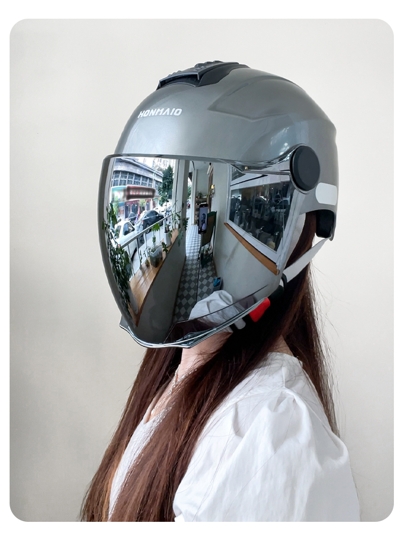 Four Seasons Sunscreen Helmet with Double Lens for Electric Motorcycle