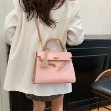 �羳ֱ�N2025�¿�����μ�б���С���OӋ���s�K��������e��Bags