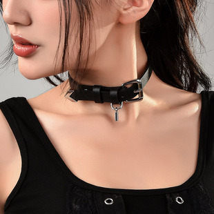 Factory direct cartoon with fashion personality collar Joker choker collar men's and women's clavicle chain geometric stick