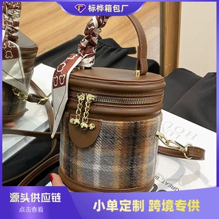 外单高级感小众迷你包包女2024新款秋冬时尚单肩斜挎包爆款水桶包