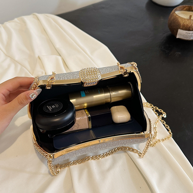 Bolsos transfronterizos bolsos de mujer 2024 nueva moda europea y americana bolsos de hombro estrella brillante bolsos de cadena roja red bolsos de caja