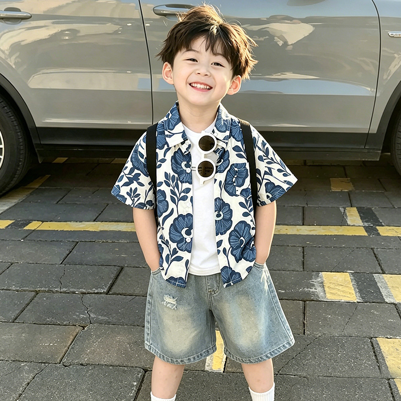 White summer shirt for boys, new style, thin, preppy, fashionable short-sleeved shirt for kids, 2026