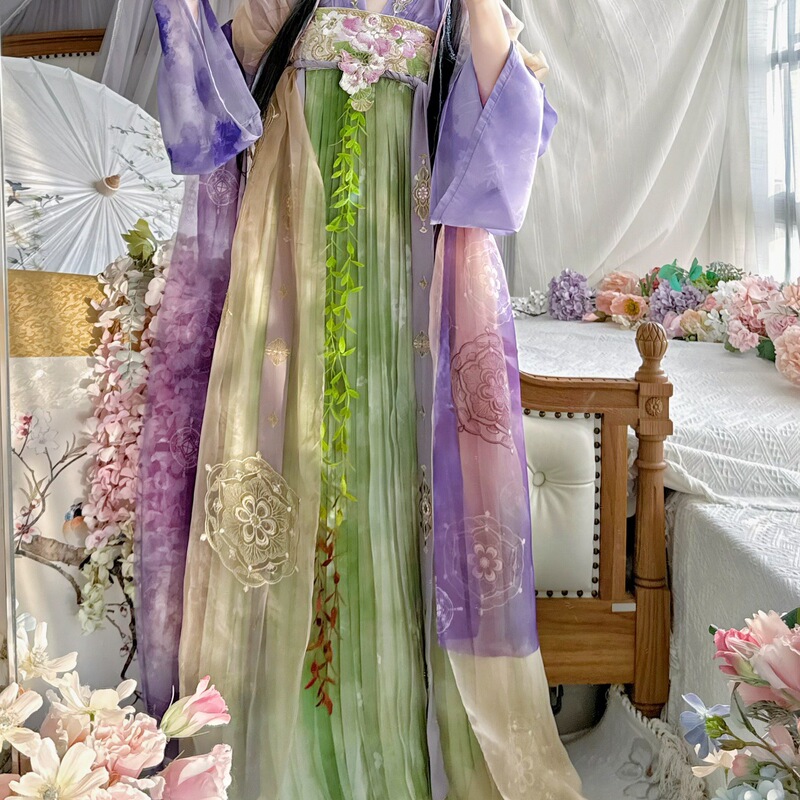 Luozhu Original Hanfu for Women【Little Flower Fairy】Tang-Style Qi Xiong Embroidered Han Elements Pleated Skirt, Fairy-Like, Daily Wear, Spring/Summer Style