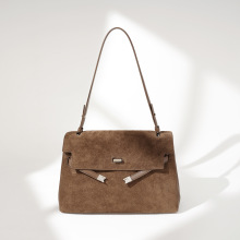 2025年秋冬新款通勤百搭复古腋下大容量托特包邮差包简约设计凯莉