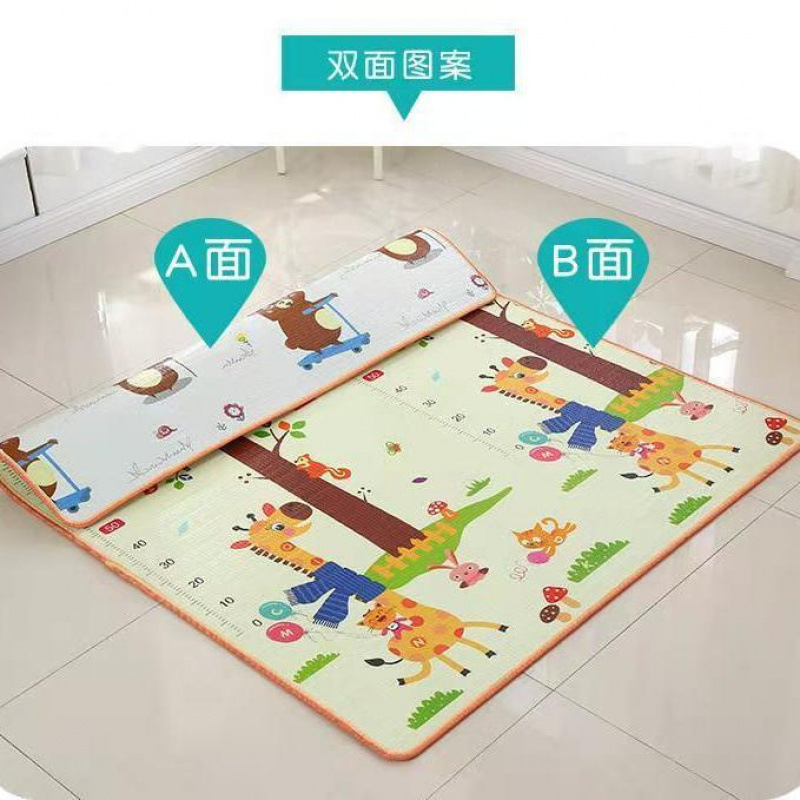 赤ちゃんの爬虫類マットを厚くして、床の泡マットを厚くします。|undefined