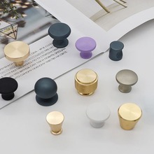 �ο׽�ɫ���������W�X�Ͻ�����~ɫ��ɫ�F���p�ݳ���������