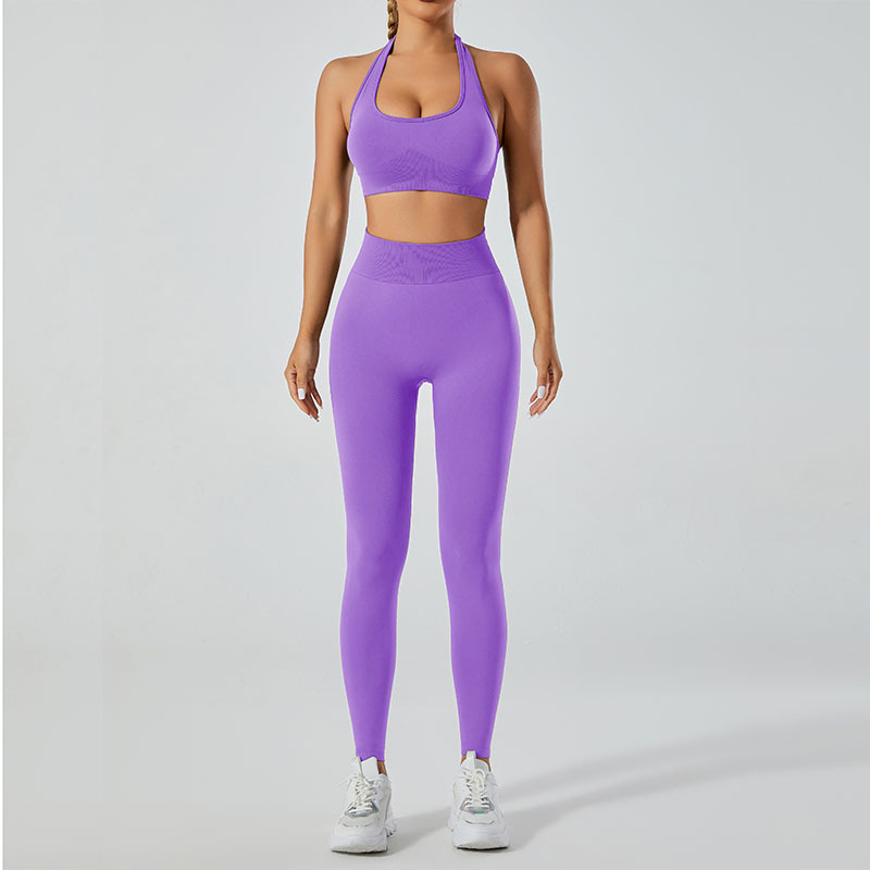 Conjunto de ropa deportiva de estilo europeo y americano con sensación de segunda piel, sujetador deportivo de alta intensidad, leggings deportivos de secado rápido, conjunto de yoga para exteriores de verano con un toque de alta gama.