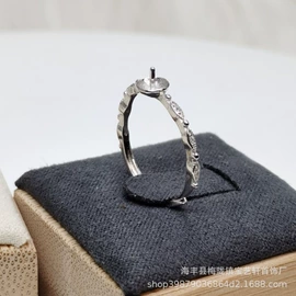 耳钉;项链;戒指