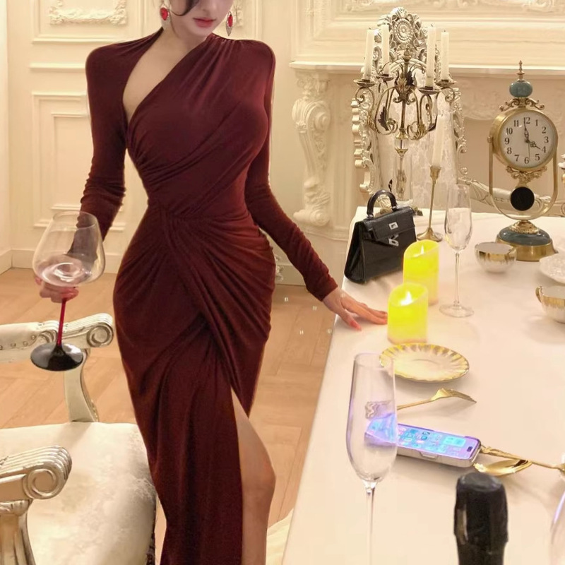 Burgundy Asymmetrical Collar Long-Sleeve Dress for Women, Winter Pleated Waist-Cinching Slim-Fit Dress, Mature Style with Slit and Bodycon Long Skirt Burgundy Asymmetrical Collar Long-Sleeve Dress for Women, Winter Pleated Waist-Cinching Slim-Fit Dress, Mature Style with Slit and Bodycon Long Skirt