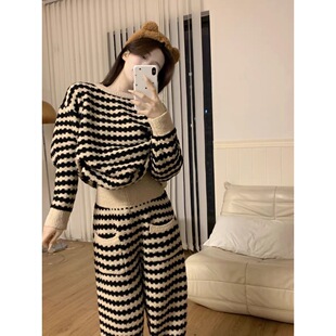 ��ϵinsɺ���q˯��Ů���������߼��а�߅�q��Ů�Ҿӷ����⴩���b