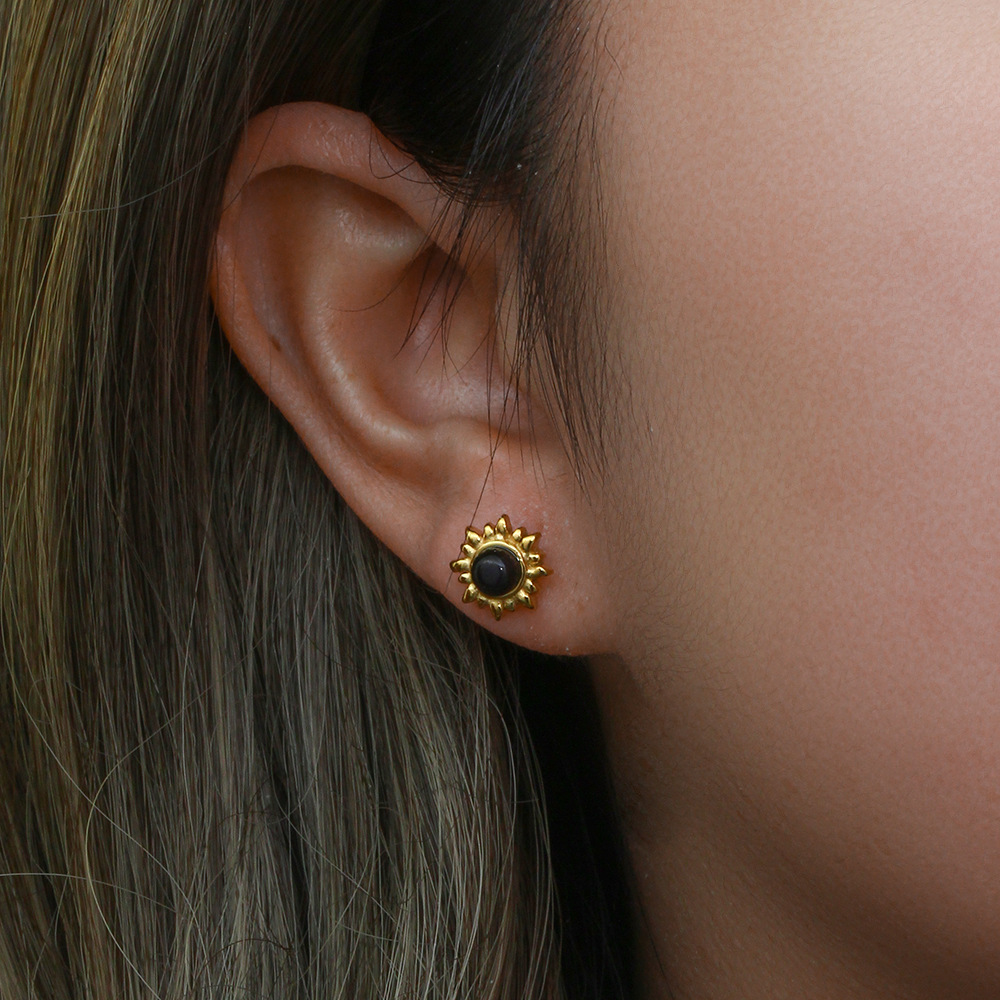 Retro Geometric Stainless Steel Ear Studs Inlay Opal Stainless Steel Earrings display picture 4