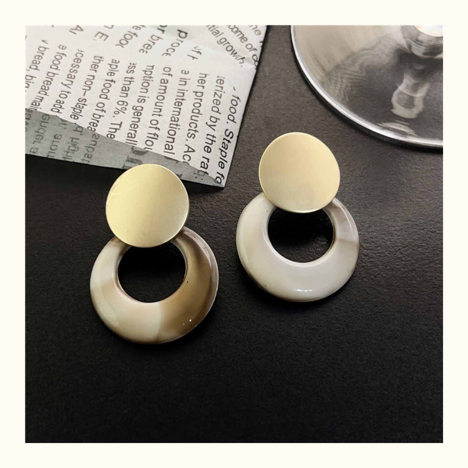 1 Pair Fashion Geometric Heart Shape Arylic Alloy Acetic Acid Sheets Women's Earrings display picture 3