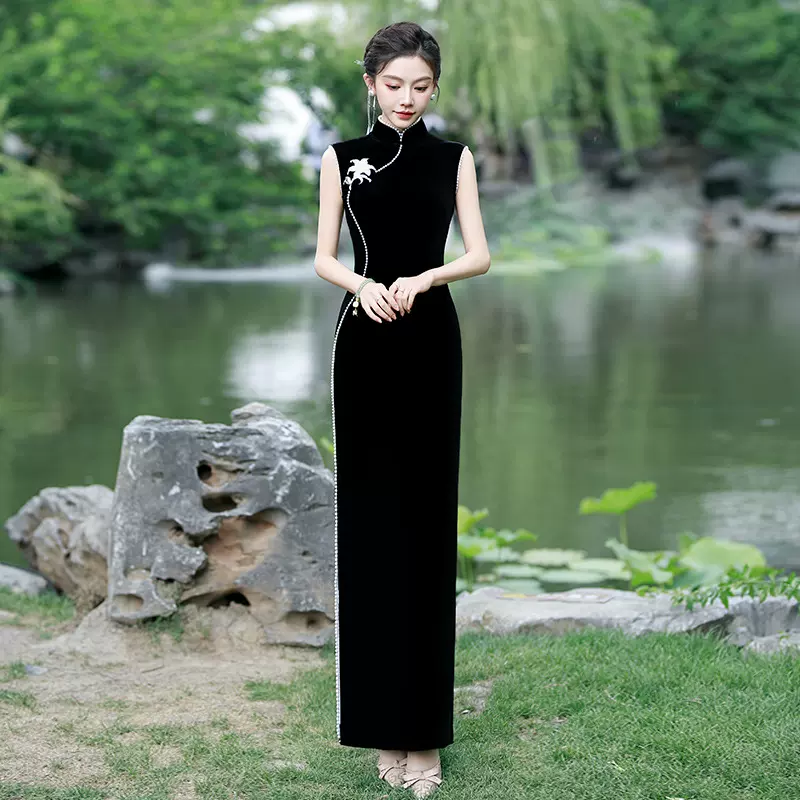 走秀旗袍2025新款修身形体礼仪珍珠丝绒黑色旗袍复古修身演出旗袍