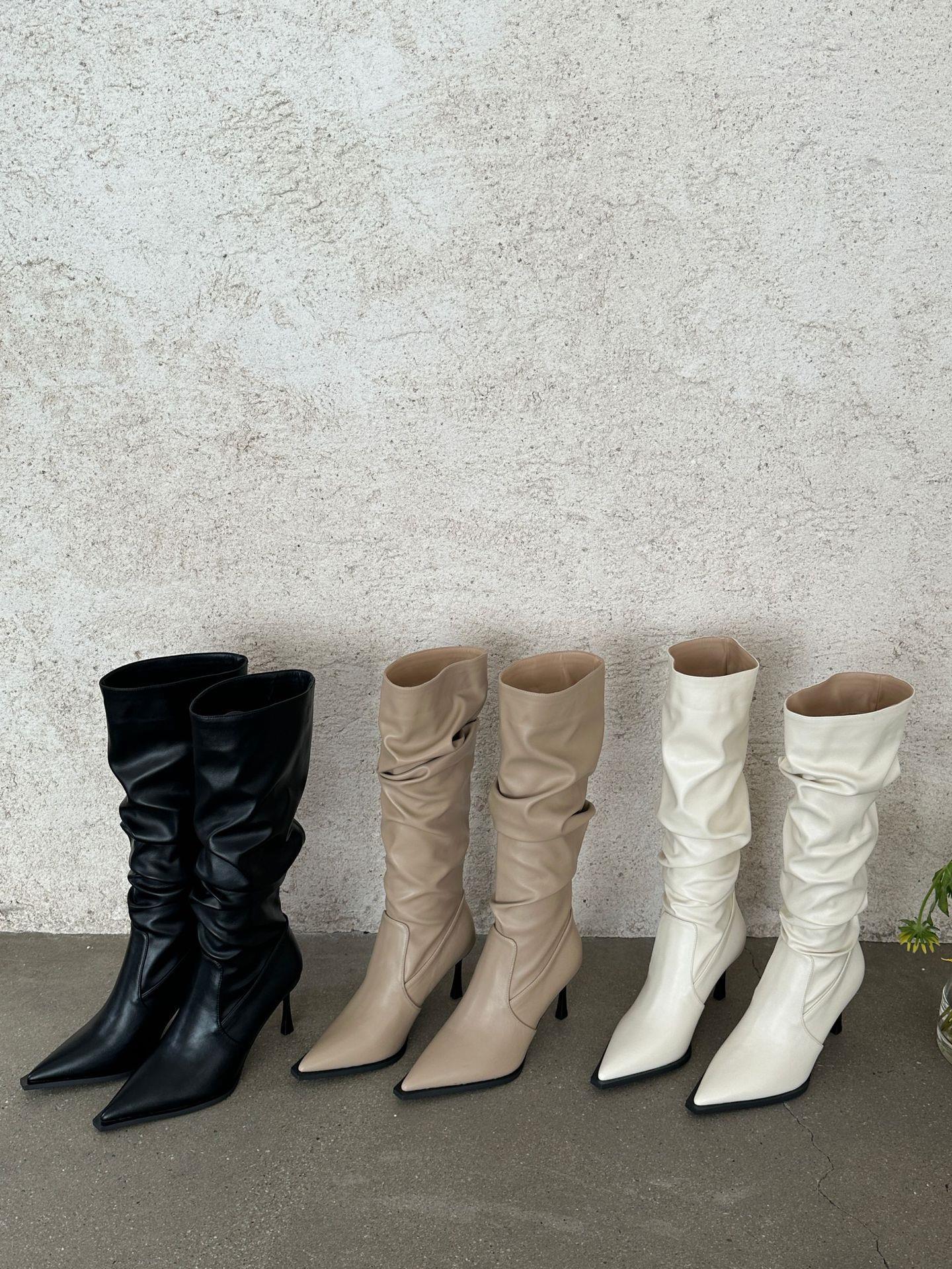 2024 Herbst Winter neue spitze, plissierte Lederstiefel mit hohen Absätzen und Ärmeln, die für Frauen schlanker aussehen sollen_voghion.com