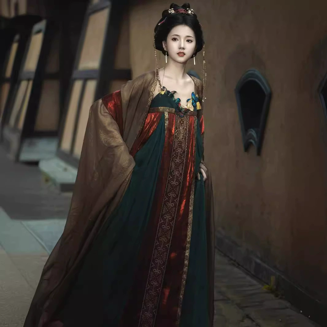 Костюм оригинального китайского костюма из глазурованного перья и тяжелого производства.