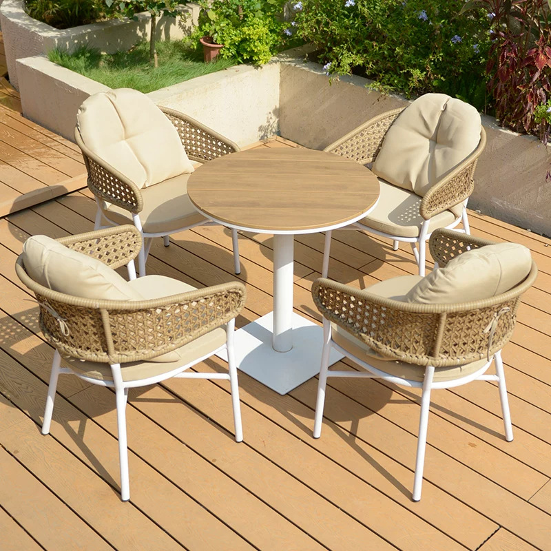 Mesa y silla de patio al aire libre, terraza de jardín de caña, balcón, mesa y silla de caña casuales, combinación de mesa y silla al aire libre