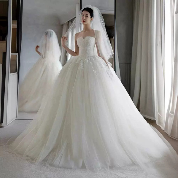Fashionable elite tube top for bride