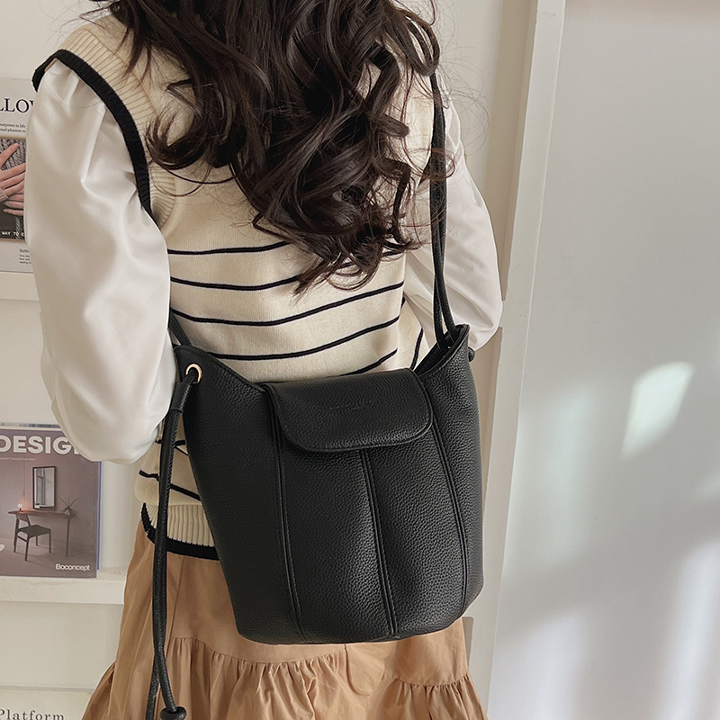 Retro Bucket Bag In Lychee Pattern Versatile Shoulder Bag_voghion.com