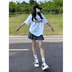 女性のための純粋な綿半袖 Tシャツ 2025 新しいホットスタイル夏デザインニッチ Tシャツファッショナブルで多用途なトップスイン