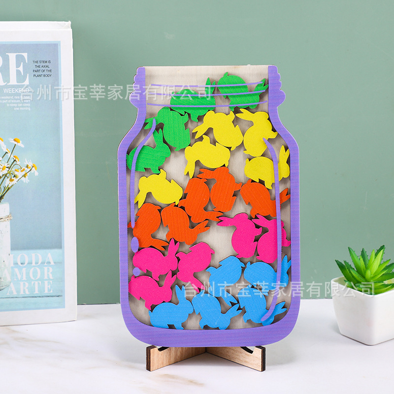 다채로운 누워있는 토끼 항아리 모양의 보상 항아리