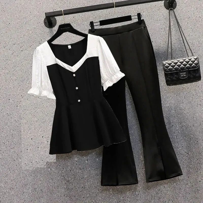 大きいサイズの婦人服のスーツは太っています。|undefined