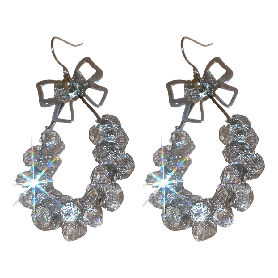 Pendientes colgantes con lazo hueco de diamantes Pendientes de temperamento de moda retro Pendientes de todo fósforo de personalidad