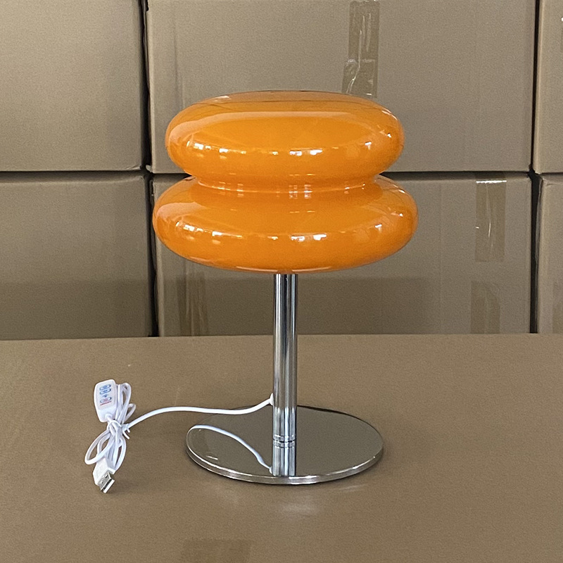 Lámpara de mesa pequeña estilo Bauhaus, diseño posmoderno, decoración de dormitorio