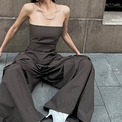 チューブトップパンツスーツ女性のための春と夏のファッション新しいグレーブラウン甘いクールホットガールデザイン作業服ツーピーストレンディセット