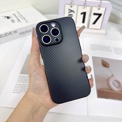 Apple 16ProMax カーボンファイバーパターン 13/14/15 超薄型氷感携帯電話ケースに適したオールインクルーシブつや消しソフトケース