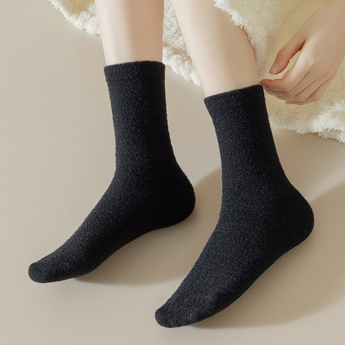 Coral velvet socks women's winter towel home thickened sleeping snow floor socks mid-calf socks half velvet socks wholesale