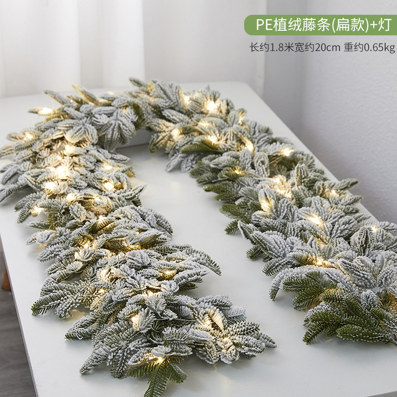 クリスマス装飾品創意暗号化植毛雪花藤条ホテルデパートのショーウインドーのドアの階段手すりの配置