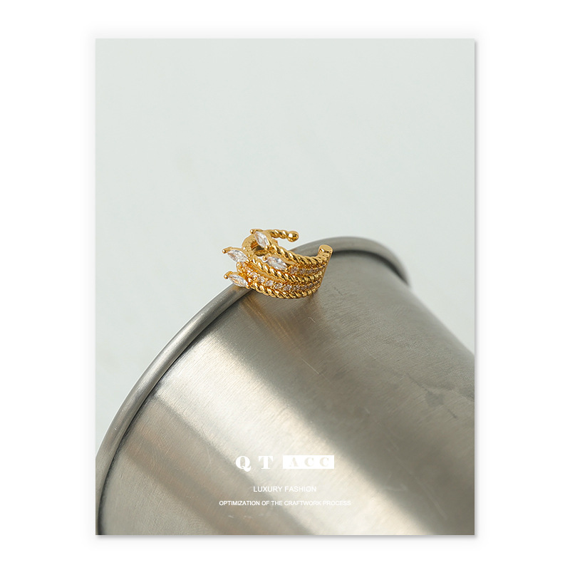 Latón chapado 18K oro real/ZIRCON con incrustaciones francés luz lujo retro temperamento multi-capa oído hueso clip giro pendientes para mujeres