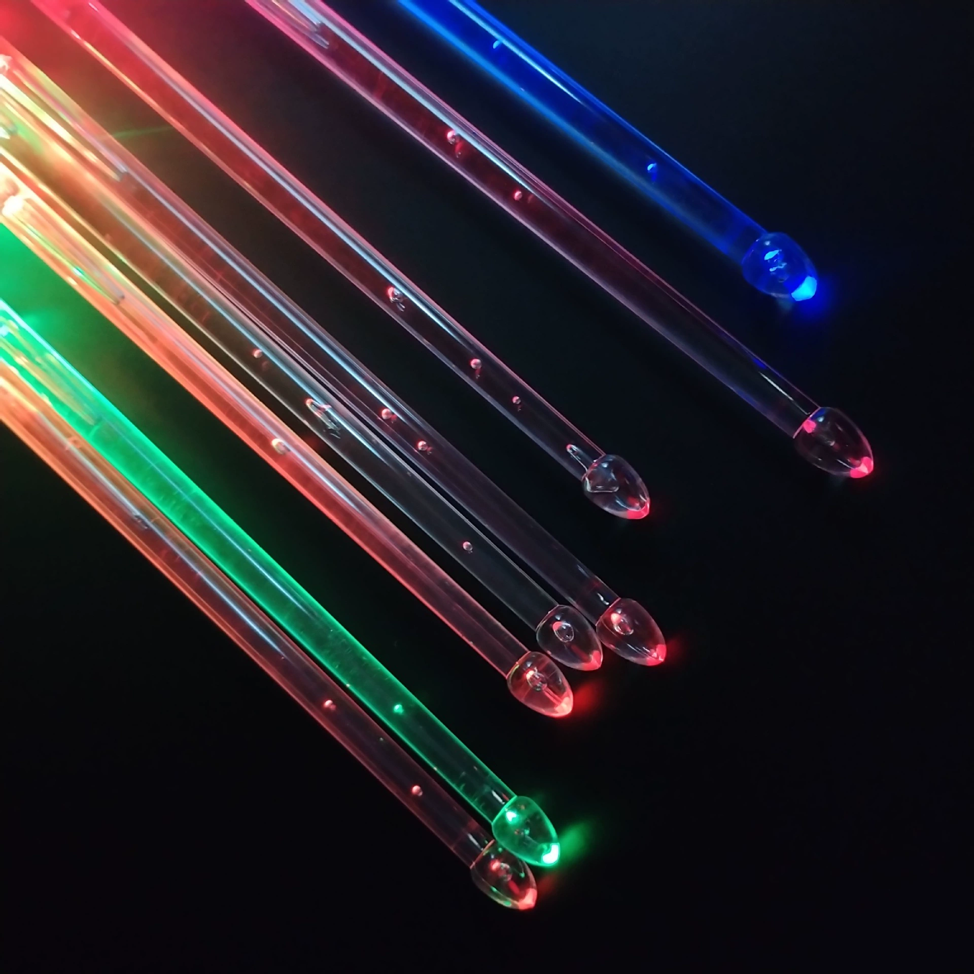 LED многоцветная перезаряжаемая палочка для барабана, вибрирующая светящаяся палочка с выключателем, USB зарядка, смена цвета, полимер, ударостойкость