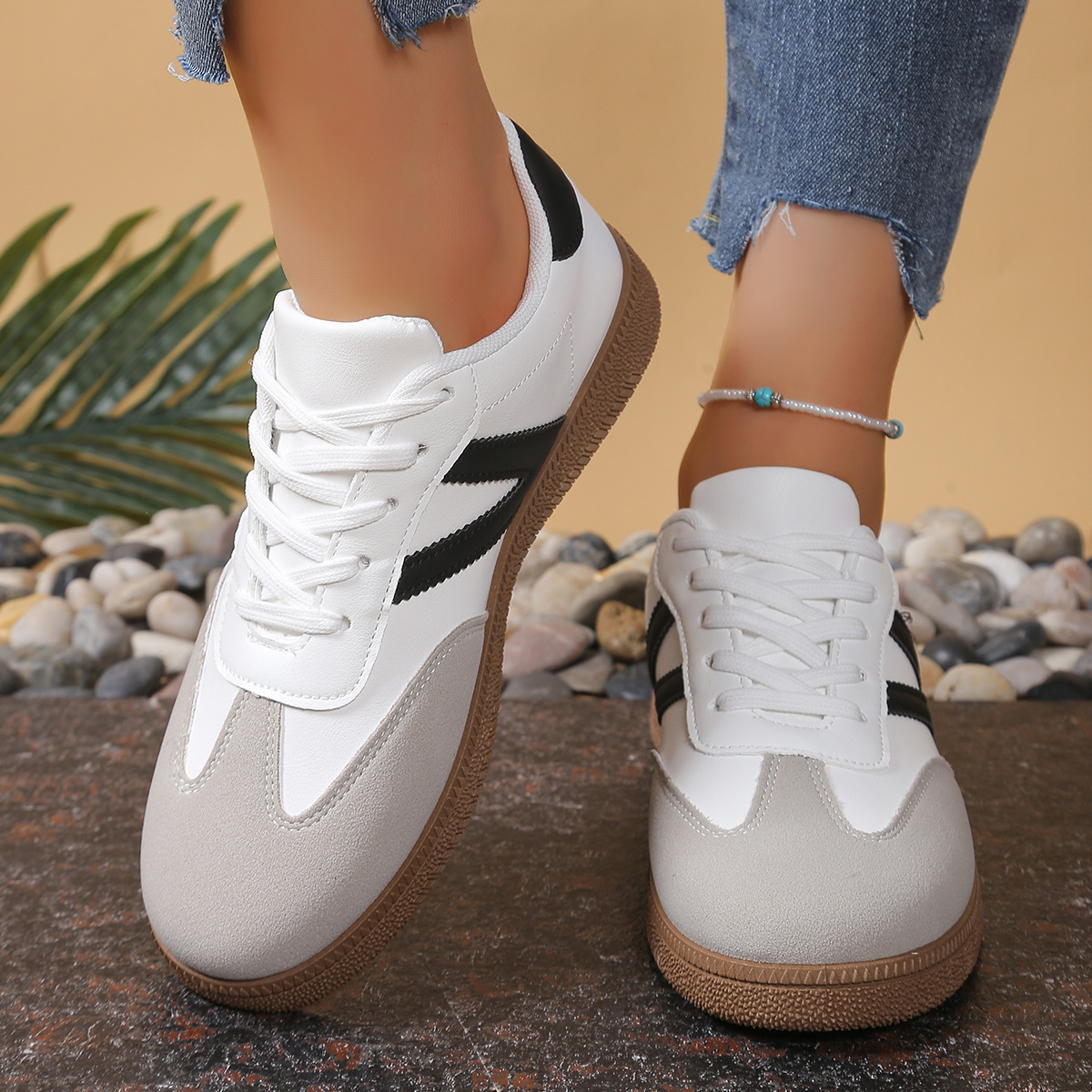 Cross-border plus size Autumn and Winter New Casual Flat Shoes Women's All-match Ins Sports Sneakers Women's Desun White Shoes