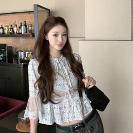 2026年新款夏季蕾丝压褶绑带七分袖衬衫女百搭显瘦气质灯笼袖碎花