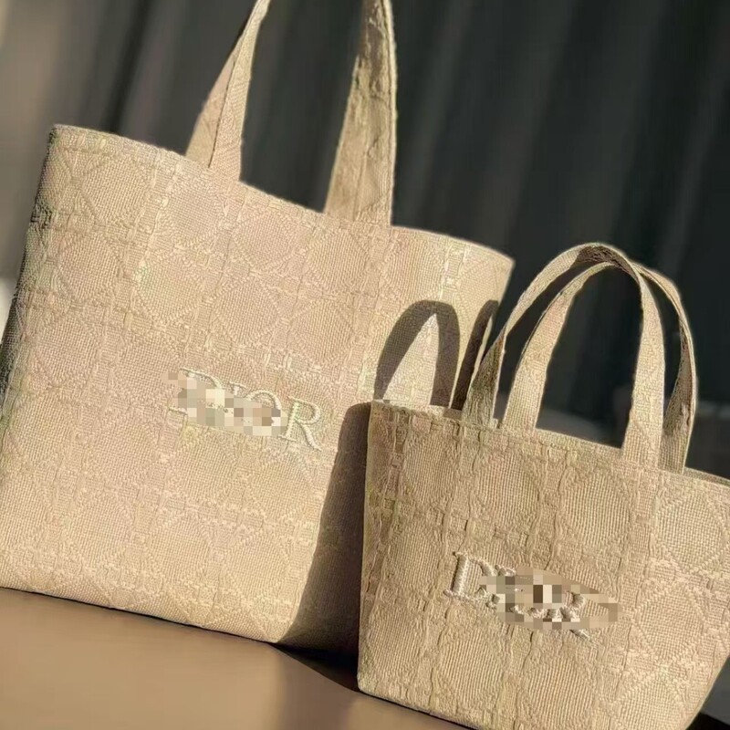 DiJia 2026 Autumn New Straw Tote Bag Single Compartment Crossbody Bag with Lining Straw Shopping Bag for Women DiJia 2026 Autumn New Straw Tote Bag Single Compartment Crossbody Bag with Lining Straw Shopping Bag for Women