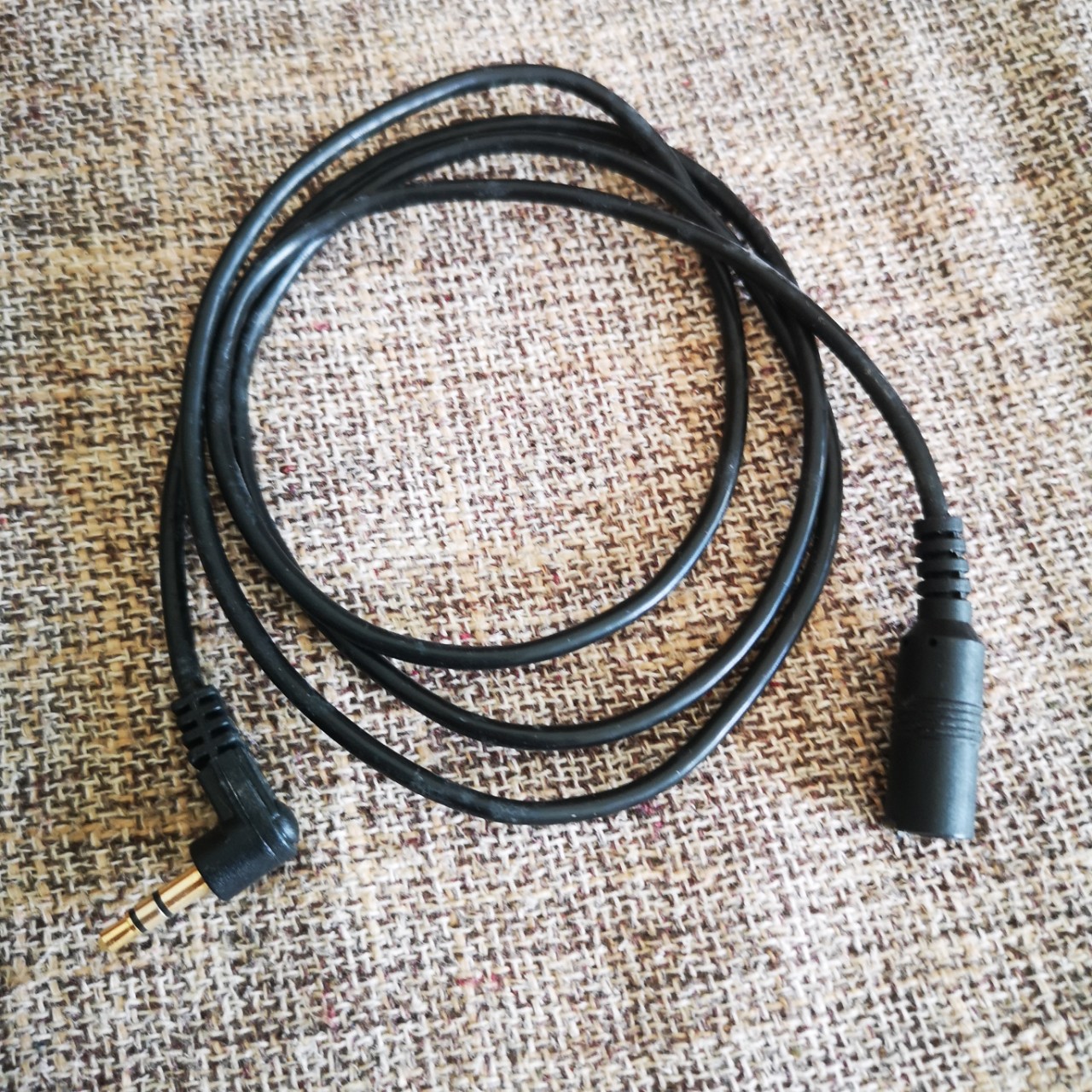 �Ż�ֱ����Ƶ��3.5��ĸ�ӳ���aux���Թ���˷���������ܱ߳��۹�