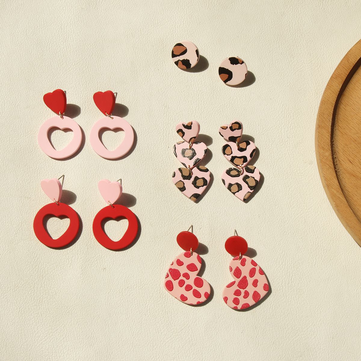 1 Pair Fashion Heart Shape Leopard Arylic Women's Drop Earrings display picture 5