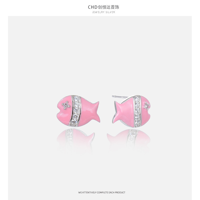 Moda japonesa y coreana dulce adorable pendientes de pez joyas de orejas s925 plata esterlina con diamantes de goteo de aceite creativo pernos de orejas para mujeres
