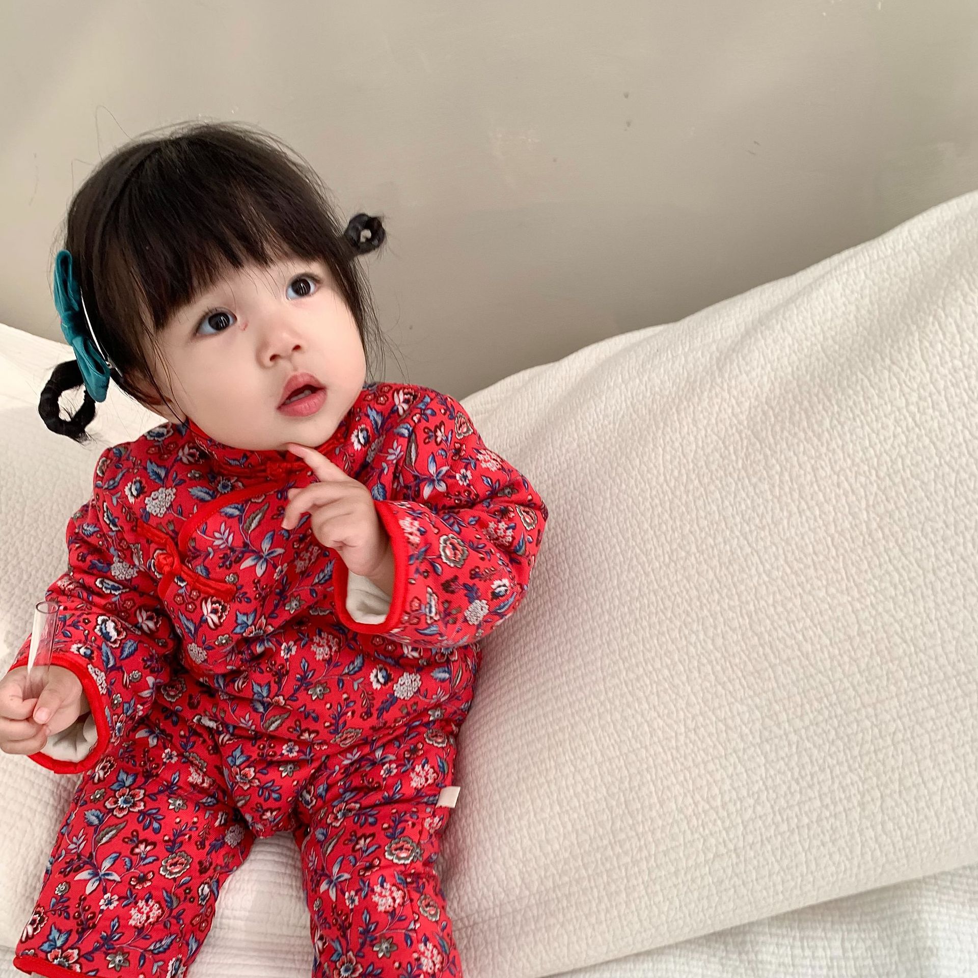 Ropa de invierno para niñas ropa de bebé 2023 ropa de otoño e invierno Ropa de niños coreanos ropa anual de bebé ropa acolchada de algodón image 1