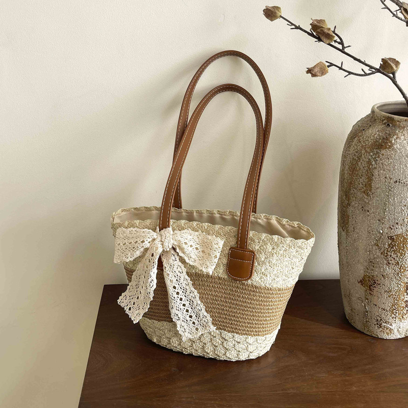 Artistic Vacation Style Fashion Single-Shoulder Beach Bag 2026 New Color-Blocking Underarm Bag Woven Straw Casual Bucket Bag