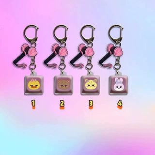 BLACKPINK周边LISA朴彩英 JISOO金珍妮发光键盘帽挂件钥匙扣JP023