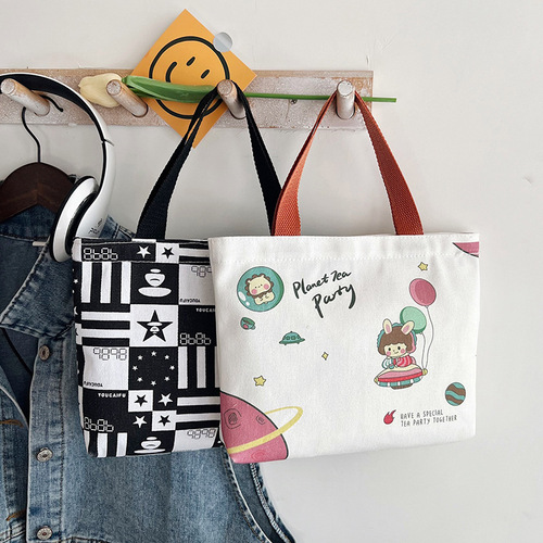 Canvas bag female cartoon printed handbag Korean style cute small shoulder bag fashion ladies bag literary casual canvas bag