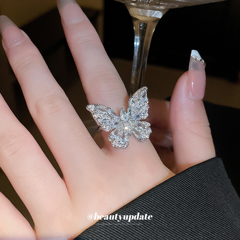 Super hadas De Lujo circón mariposa anillo abierto luz europea y americana de lujo de moda anillo de dedo índice nicho de alta calidad pulsera de todo fósforo