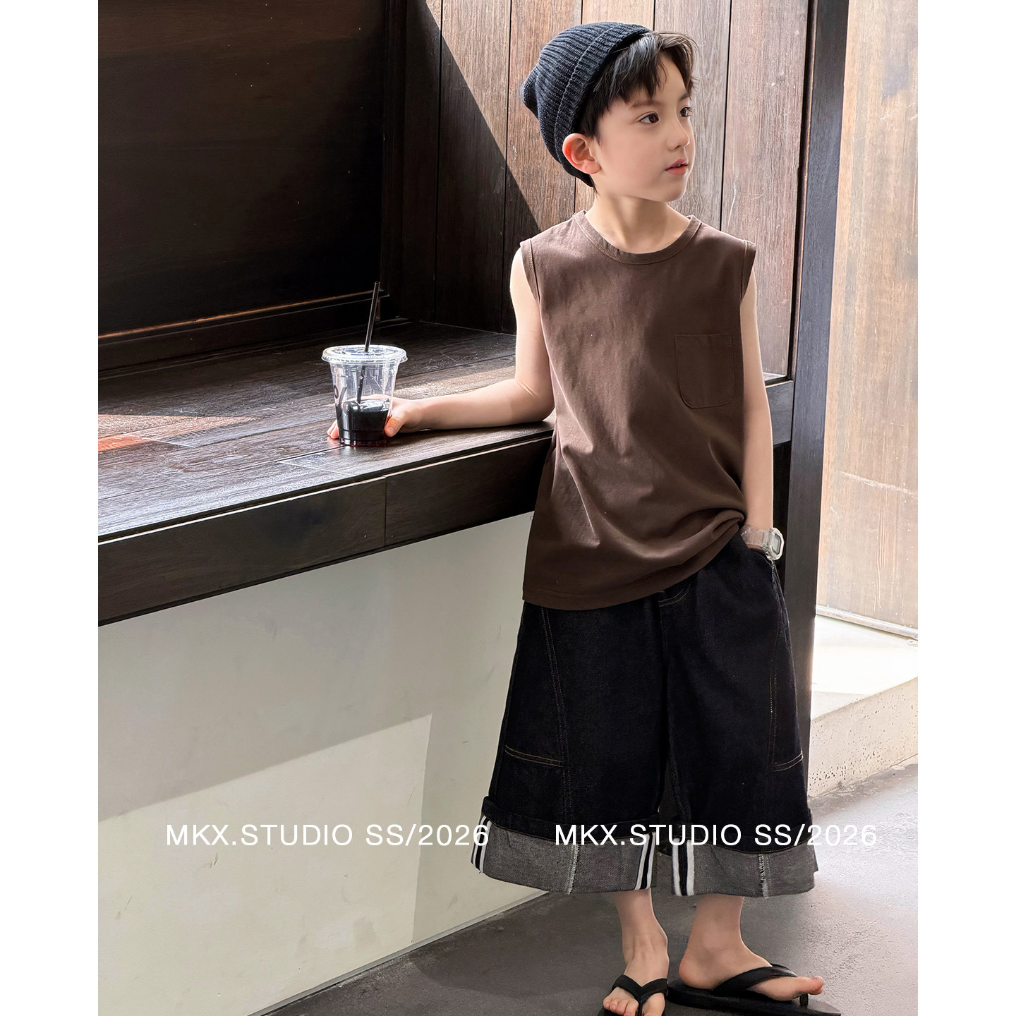 Chaleco delgado de verano para niños 2026 ropa infantil de verano nueva versión coreana de la camiseta transpirable sin mangas para niños
