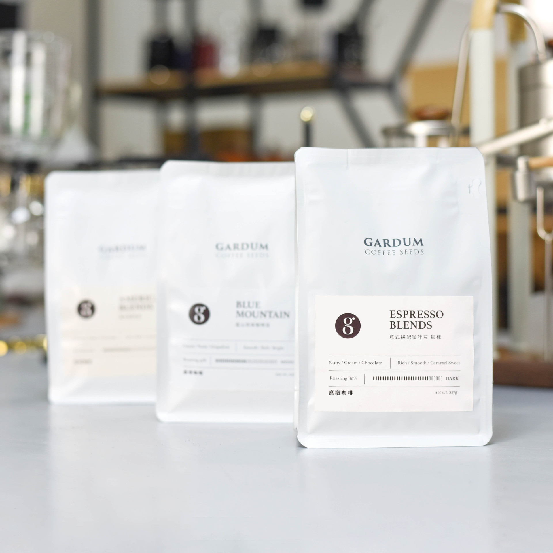 Wholesale Manufacturer Manderin Flavor Coffee Beans Home and Commercial Coffee Powder Freshly Roasted Coffee 227g